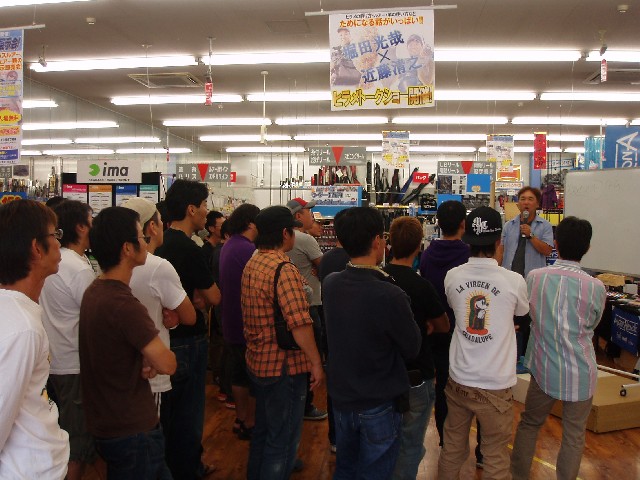トークショーは浜松高林店で１００人、焼津店で６０人ほど集まって頂けました！