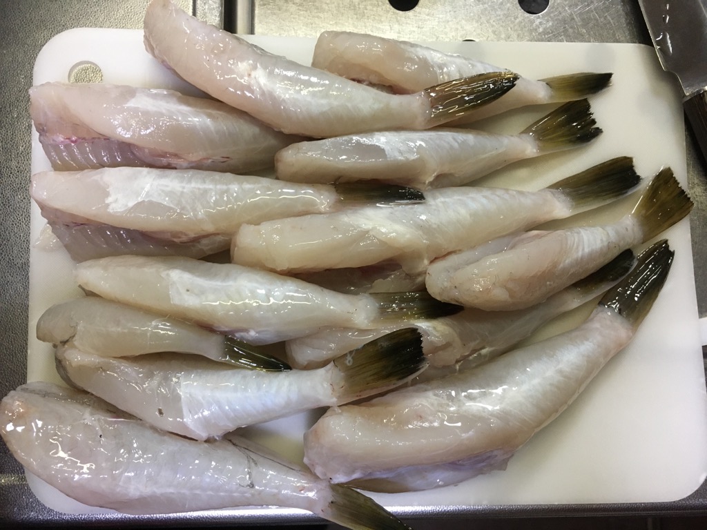 フグの唐揚げは何度食べても美味しすぎるからたくさんの方に食べてほしい 釣具のイシグロ 釣り情報サイト