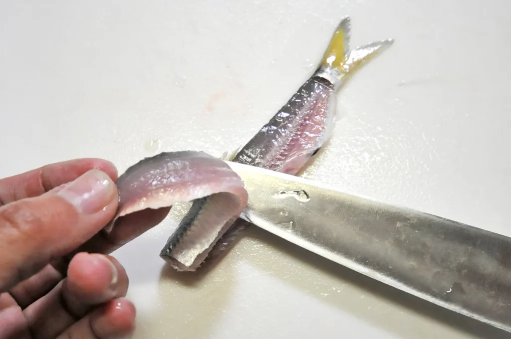 もう手放せません 美味しい魚料理の強い味方 Tsulino超吸水力の魚さばき用タオルが便利です イシグロ バイヤー 釣具のイシグロ 釣り情報サイト