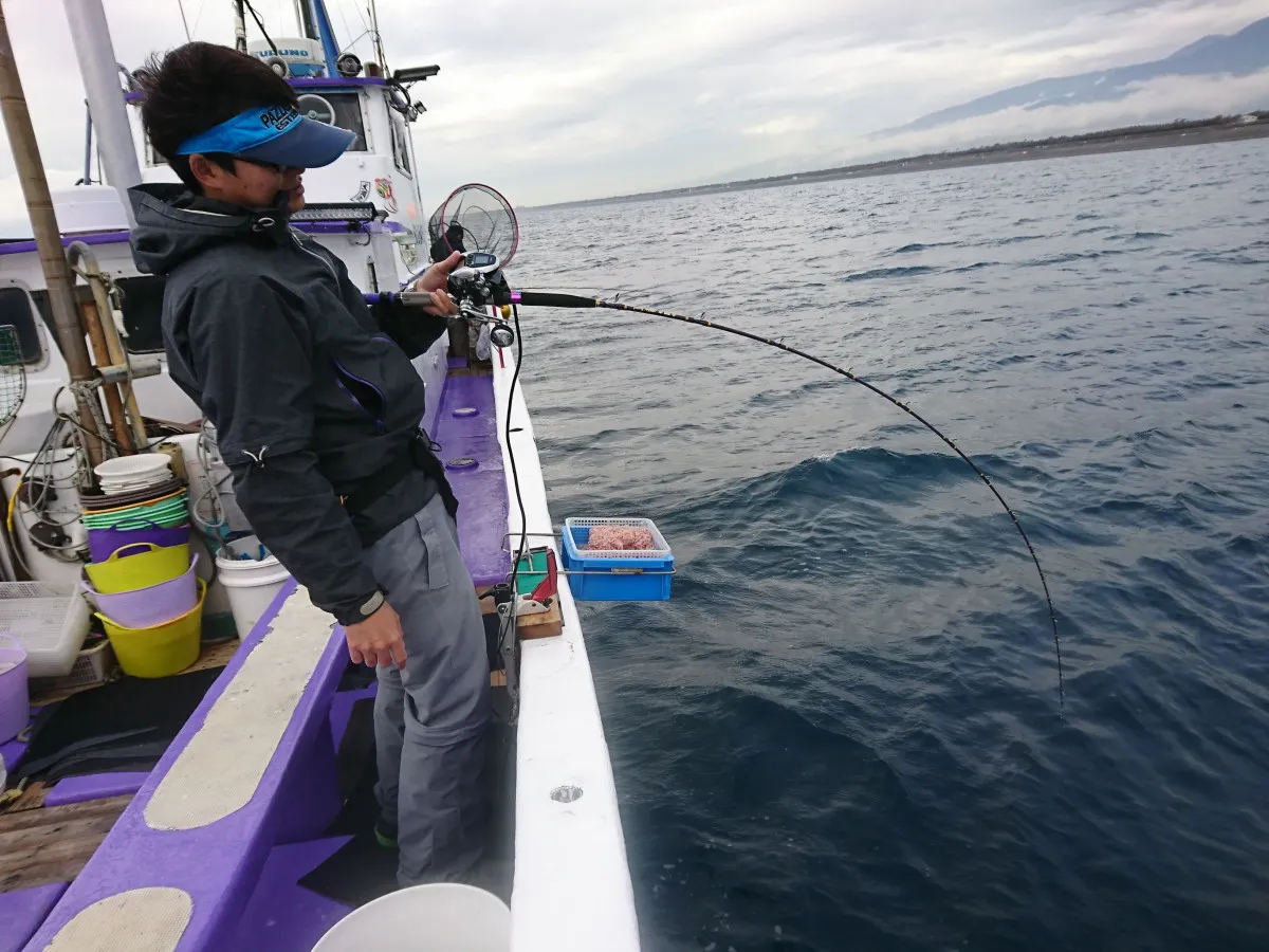 沼津港 大翔丸 ヤリイカ釣り コマセ五目 釣具のイシグロ 釣り情報サイト