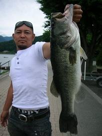 河口湖ロクマル釣れました 釣具のイシグロ 釣り情報サイト