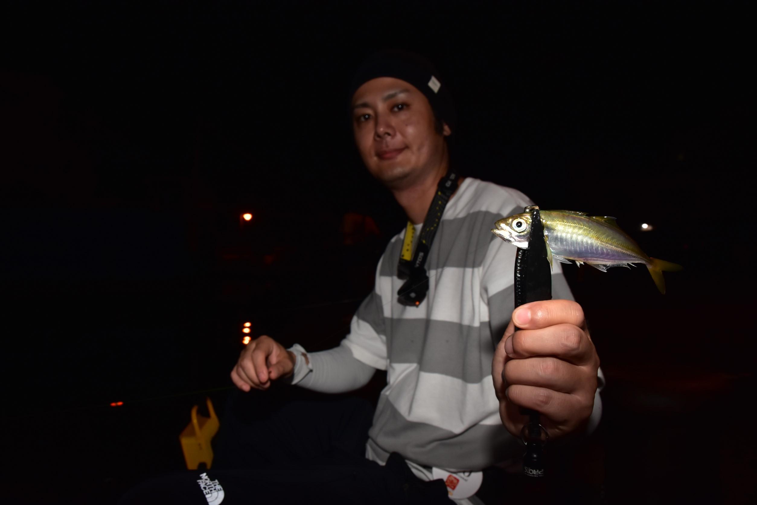 のべ竿 電気ウキで狙うアジ釣りが面白い スタッフ釣行記 釣具のイシグロ 釣り情報サイト