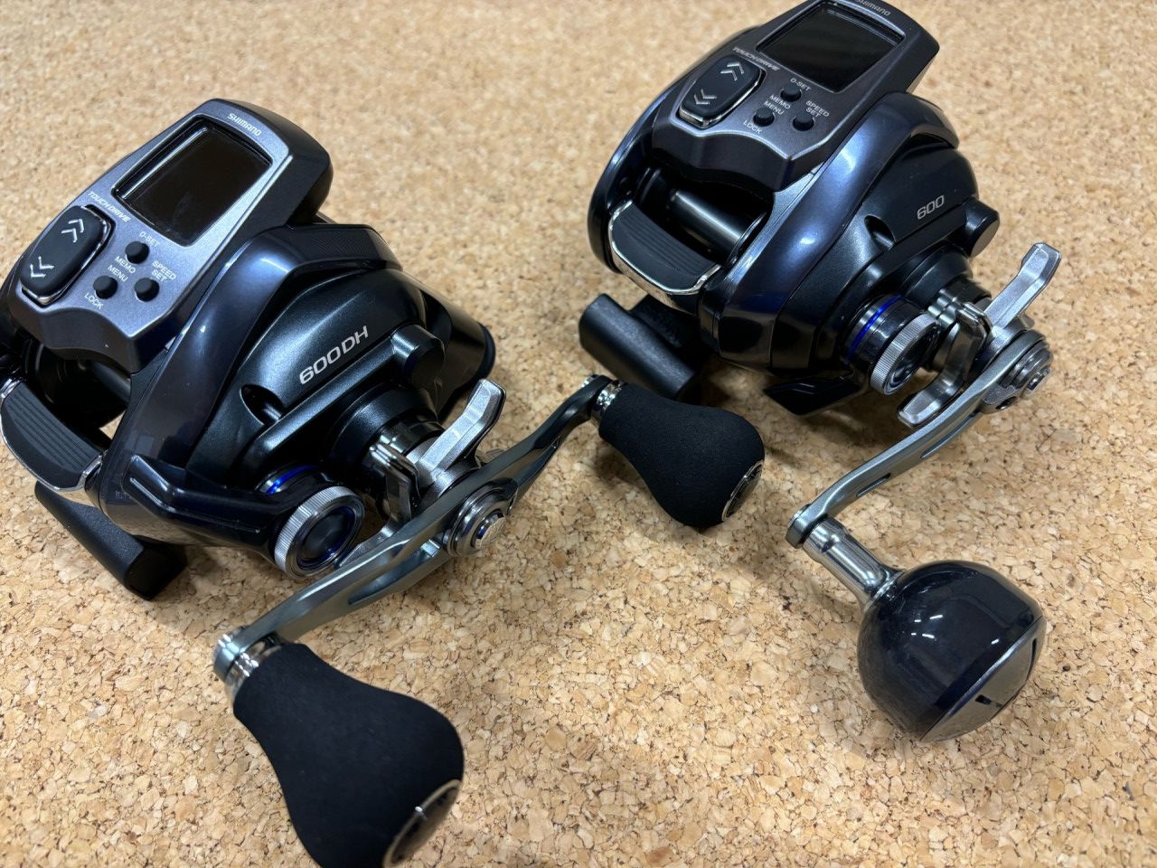 23 フォースマスター 600DH(右巻き・ダブルハンドル) タナトル8