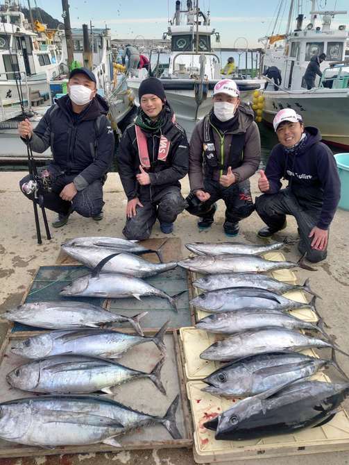 保存版】話題沸騰!!ビンチョウマグロジギング（トンジギ）って