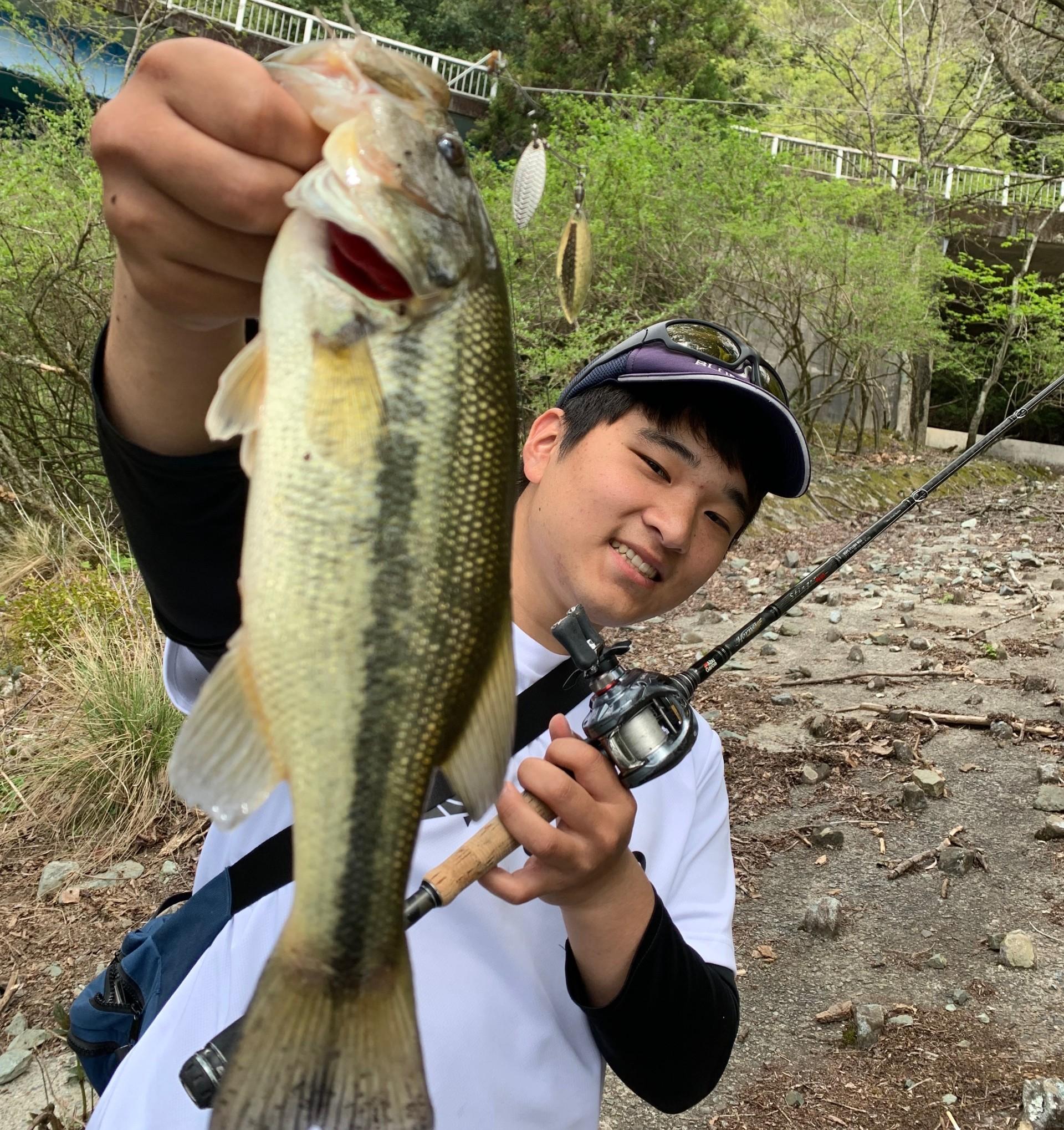 丹沢湖ブラックバス釣れてます！！！！！！！！ | 釣具のイシグロ