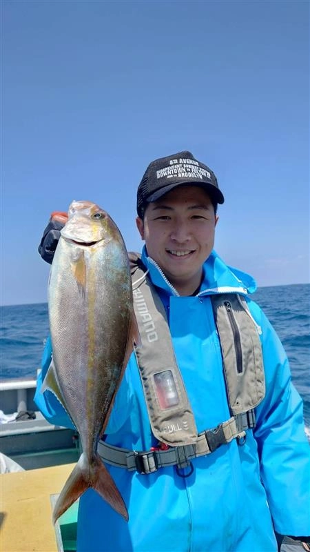 沼津店釣果情報！ちょい遠征！御前崎よりアジ泳がせ行ってきました