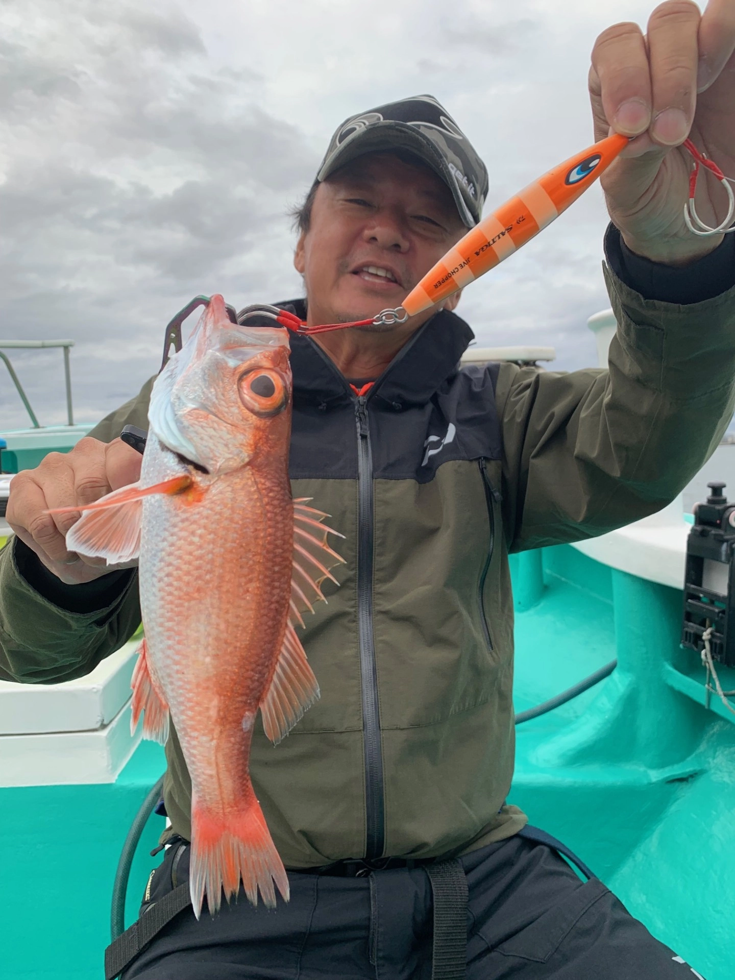 この日はアカムツの反応良くてエサもジグも釣果ありました♪ジグは130ｇから150ｇがオススメです。
