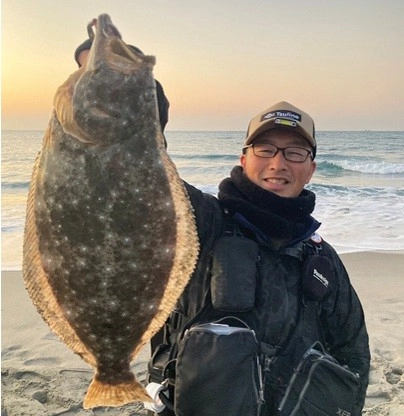 やっぱりヒラメが釣れると嬉しい＼(^o^)／