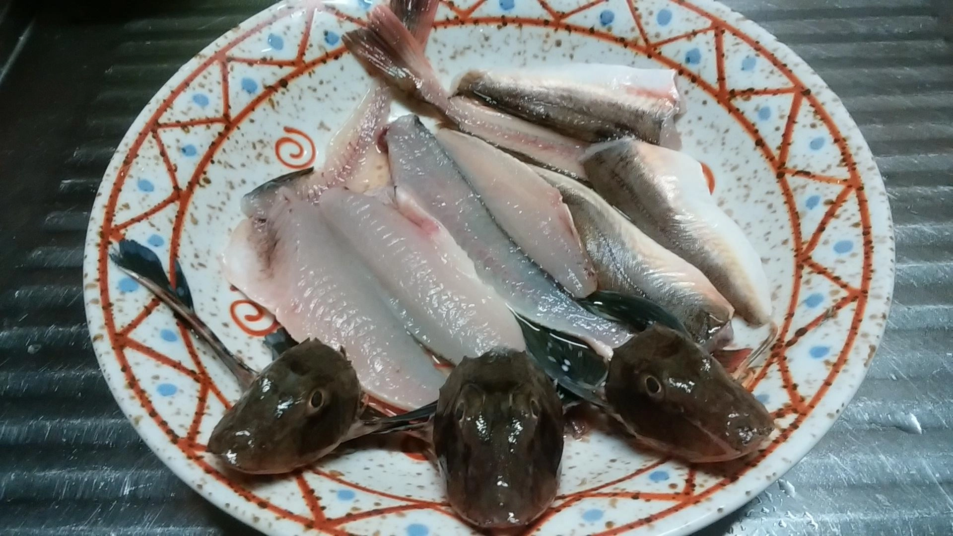 ホウボウは三枚おろしです!