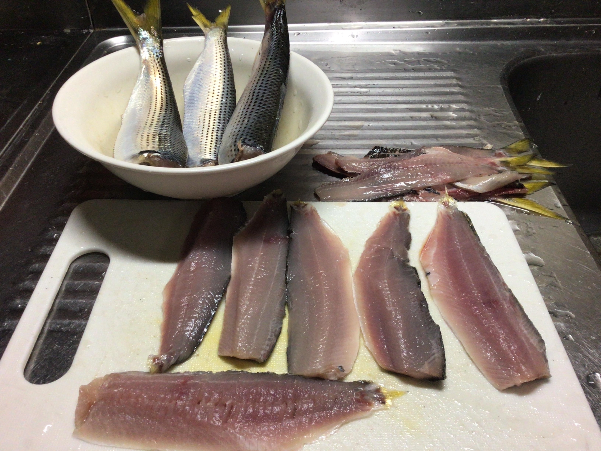 コノシロは小骨がやばいので、今回もみじん切りデス❗️