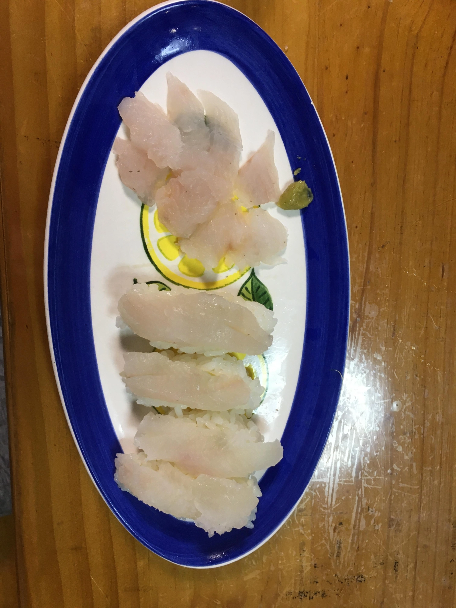 カサゴの寿司とお刺身