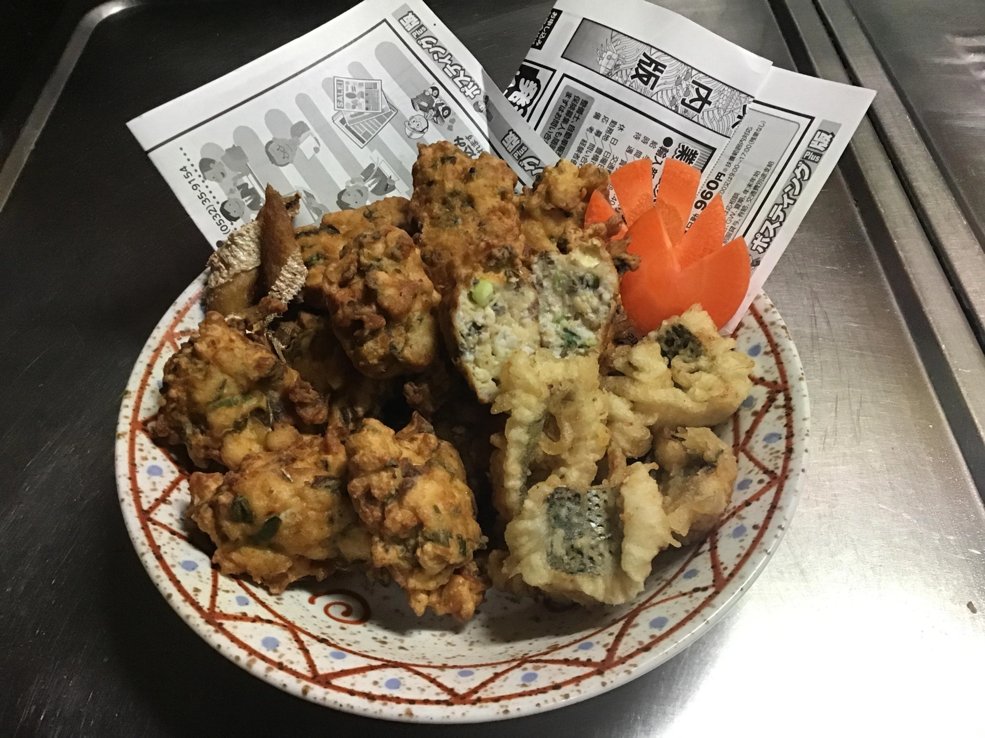 生で食べればなめろう。揚げればつくね。焼けばハンバーグです。骨切りできれば天ぷらでいけます。小骨攻略でバカウマデス❗️