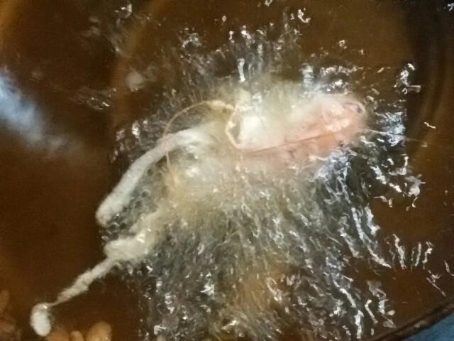 アチチ