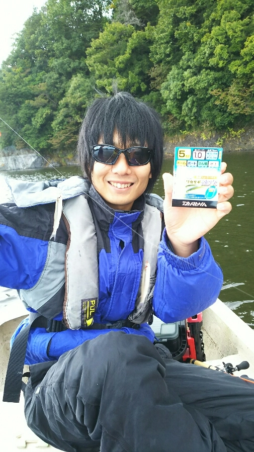 新製品のダイワ「快適ワカサギＳＳ　速攻」でＧＥＴ！