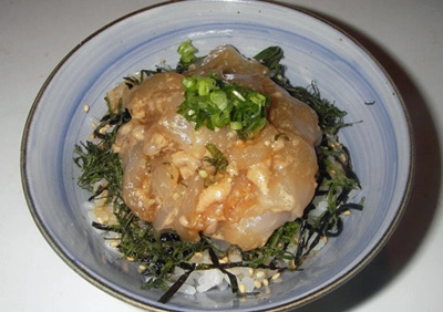 カワハギの肝和え丼