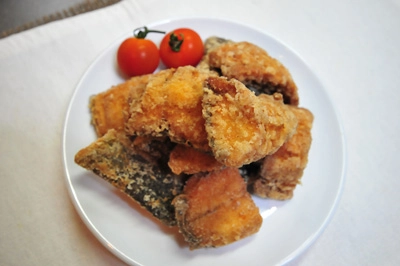 ニジマスのカレー風味の竜田揚げ