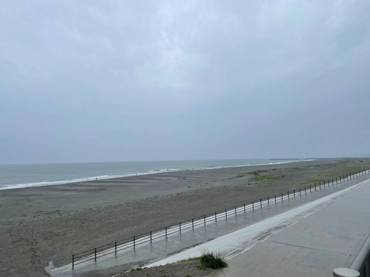 舞阪海岸（舞阪灯台前）【静岡県・浜松市・舞阪町】