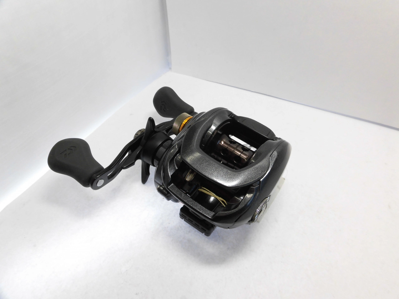 海外モデル》珍しいリールが入って来ました!!《本日ポイント2 海外モデル》珍しいリールが入って来ました!!《本日ポイント2