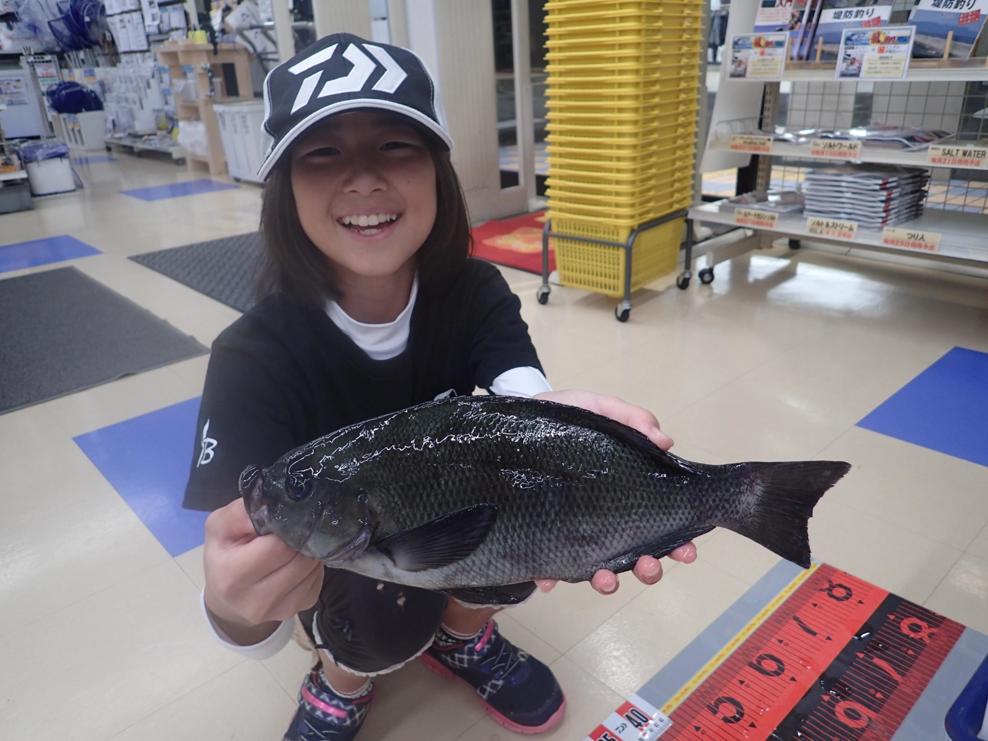メジナ３２㎝、夕マズメに釣れました！