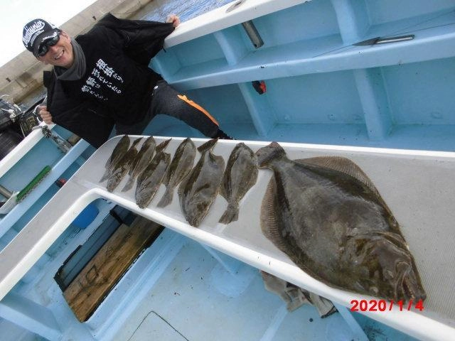 いつもの常連様は初釣りで肉厚良型ななまるOverビラメ含めて⑧枚狩りのトップ釣果でしたッ(^-^)