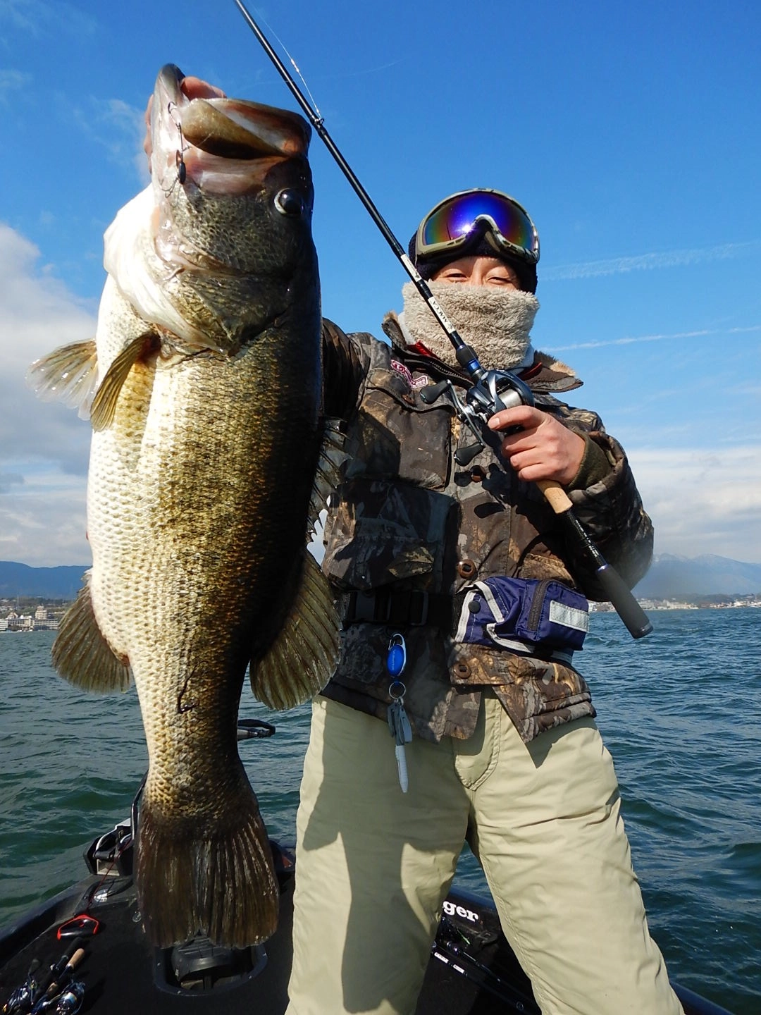 お客様　土井様66cm4855g！！モンスターバス出現！！