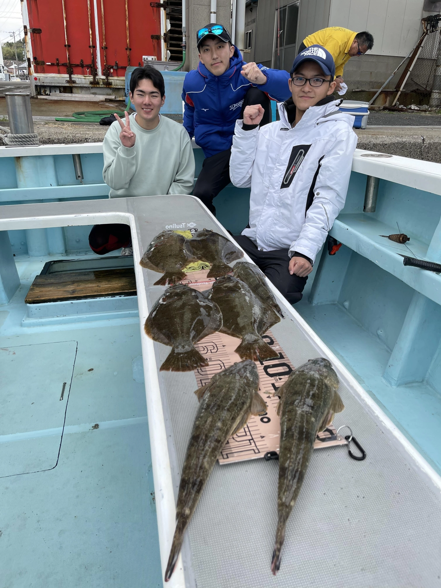 こちらのいつものツリボくん達は初冬ビラメにマゴチにデラ釣るッ‼︎