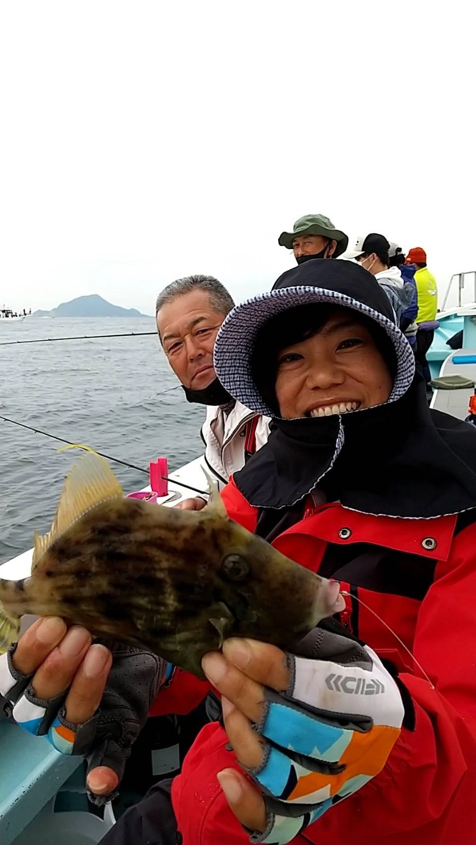 いつものツリジョ様はみんなで楽しくデカハギを釣るッ(^-^)