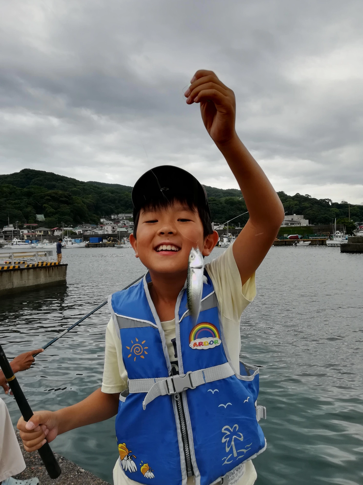 ウキを付けるので、釣れるとピクッピクッ！となり面白いですよ。