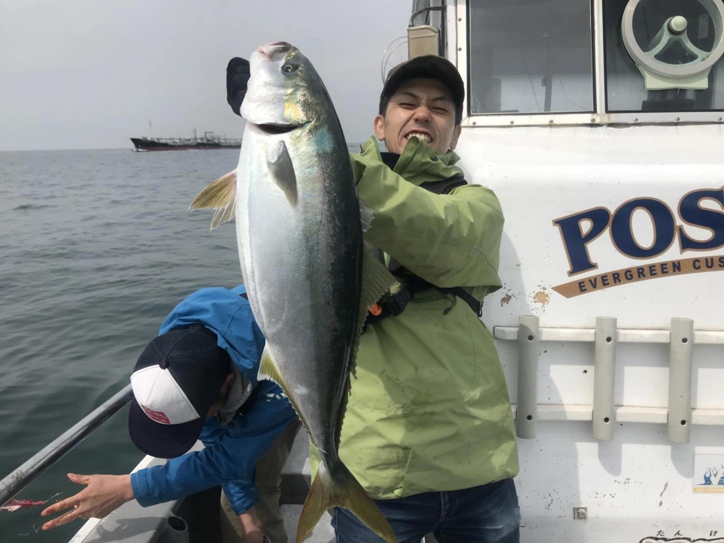 タックルオフわたなべはワラサとサワラ♪