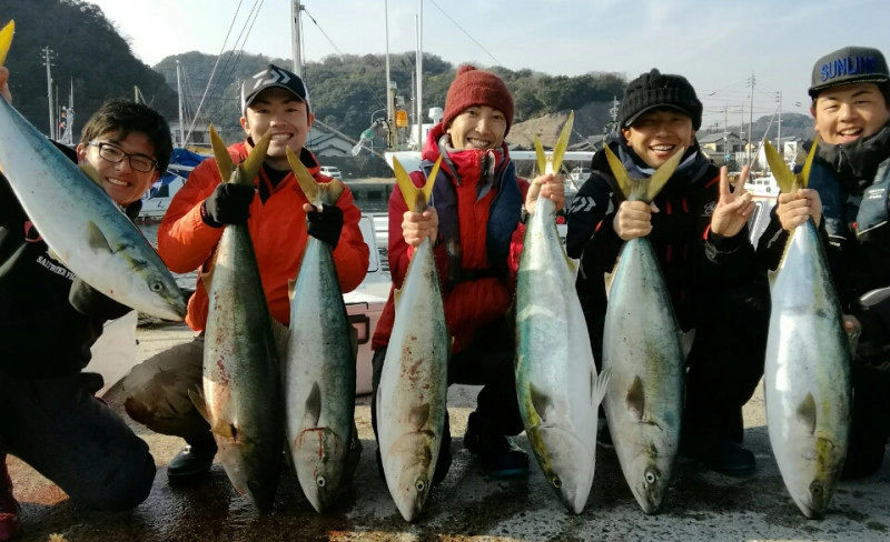 大満足の釣果!!重くて持ち上がりません（笑）