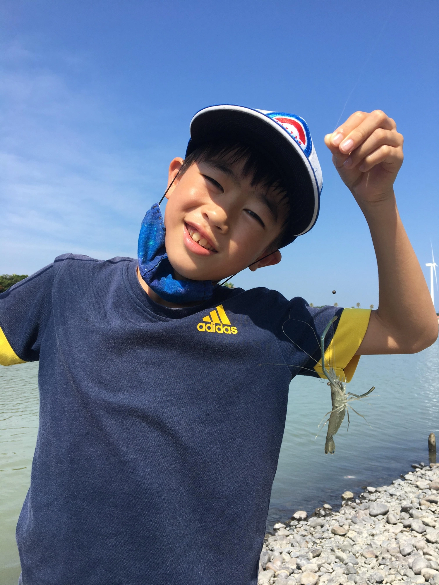 お子様でも簡単に釣れるテナガエビ！