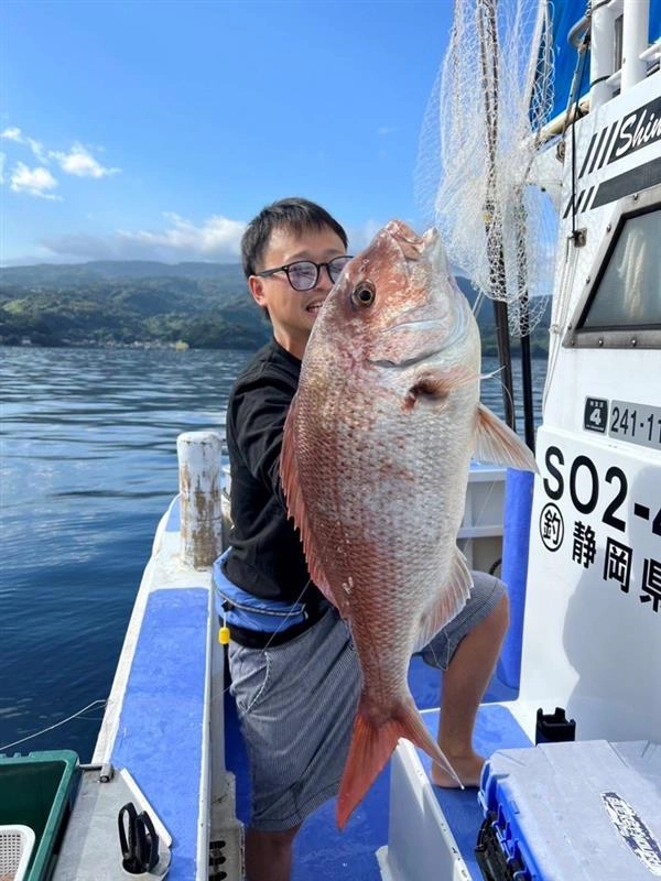 大きい真鯛釣れました！ハリスは４号10ｍを使用。