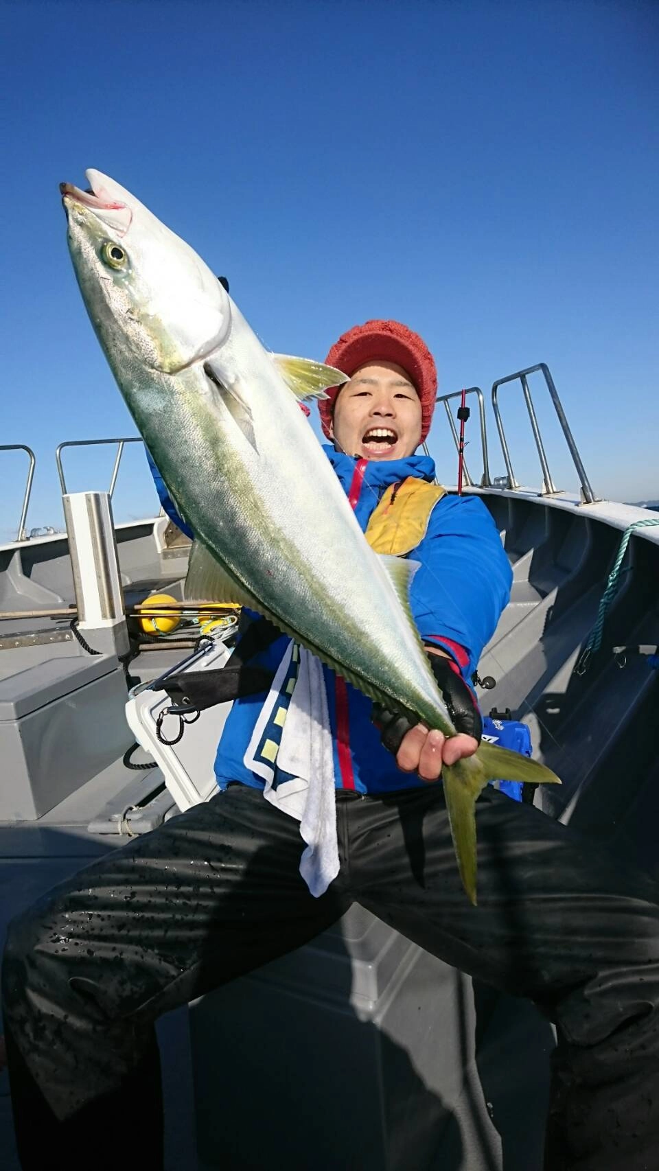 ワラサも連発！脂乗り乗りで激ウマでした！