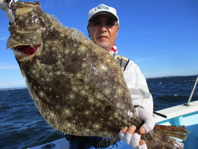 いつもの常連様はキョーイチろくまるOver初秋ビラメを釣り上げましたよッ(°▽°)