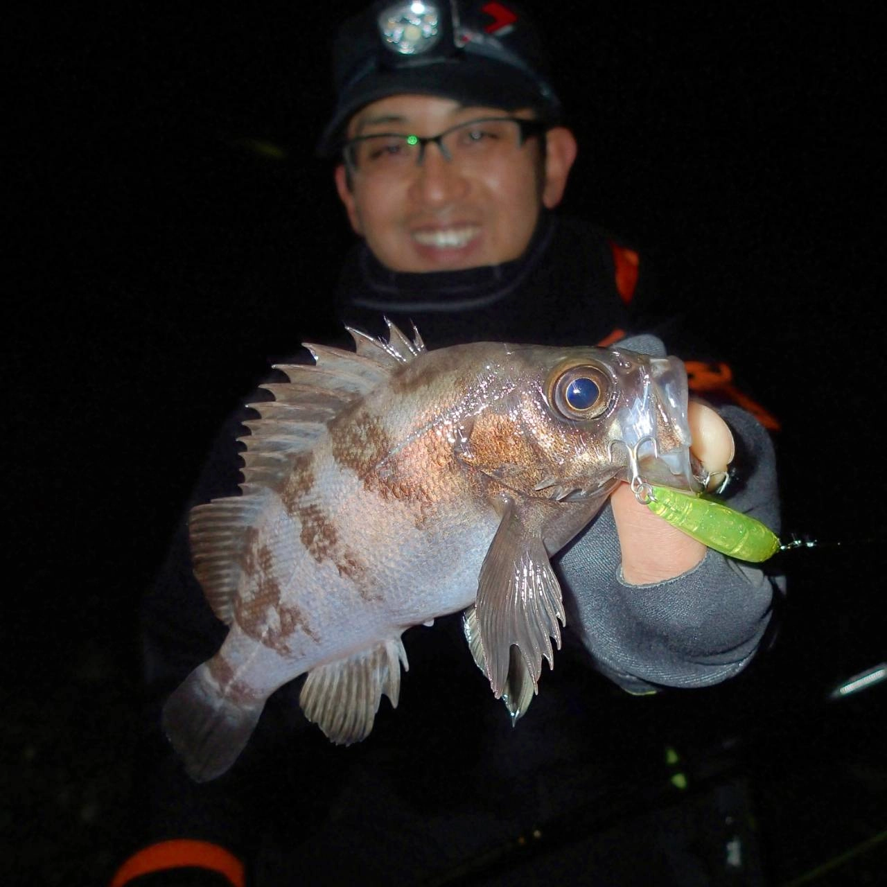 流れのヨレでヒットした１９cm!!