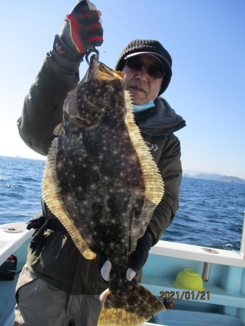 いつもの常連様は肉厚ごーはんOver寒ビラメを釣り上げましたよッ( ͡° ͜ʖ ͡°)v