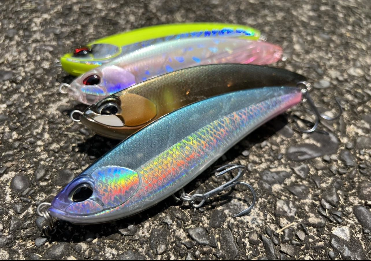 フラットサイドボディ！フラッシングと水押しロールアクションが自慢です！