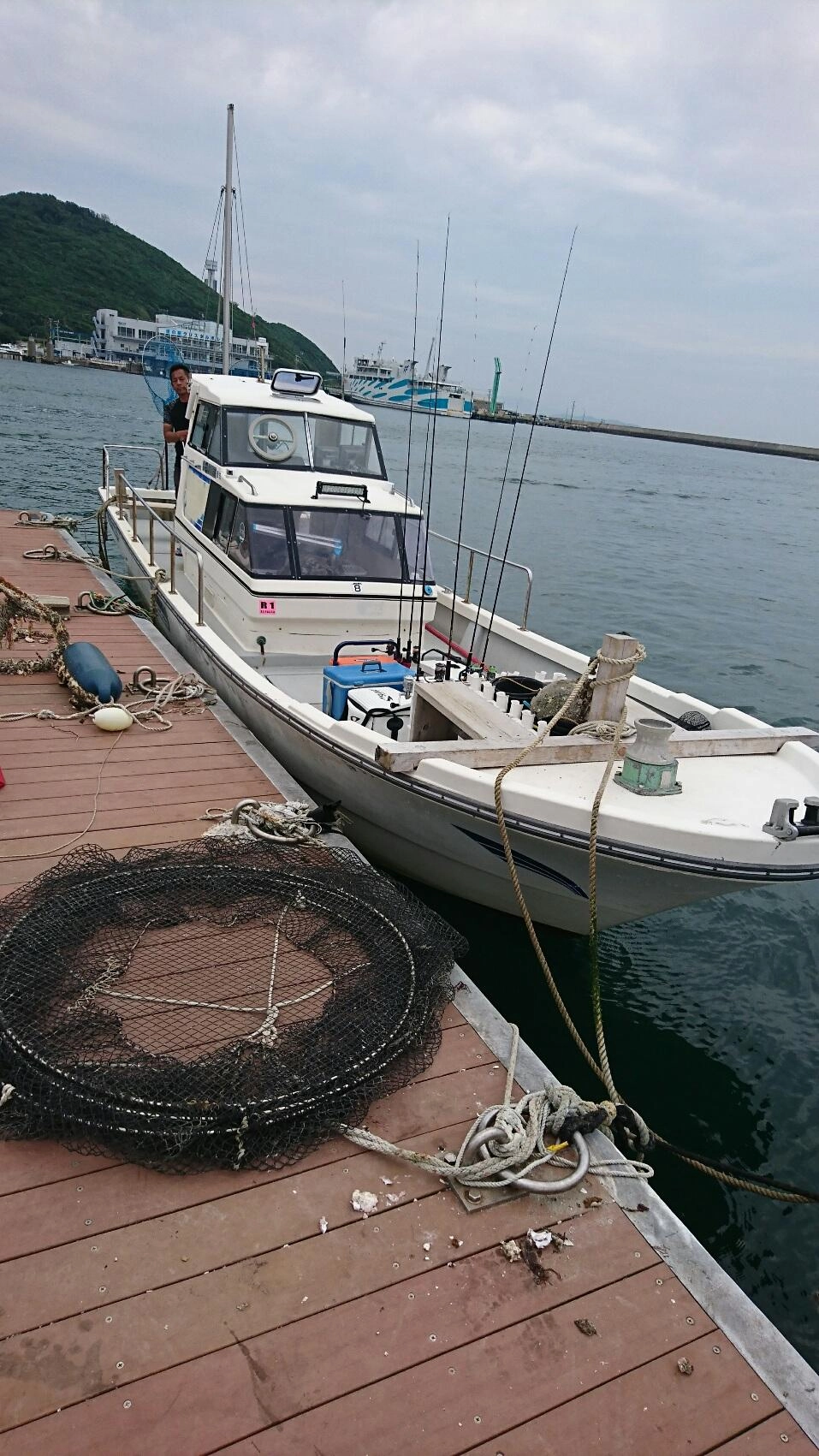 お世話になった船は【伊良湖港出船　ラルナ】。乗合便12000円。釣りに超詳しい船長が色々教えてくれます♪