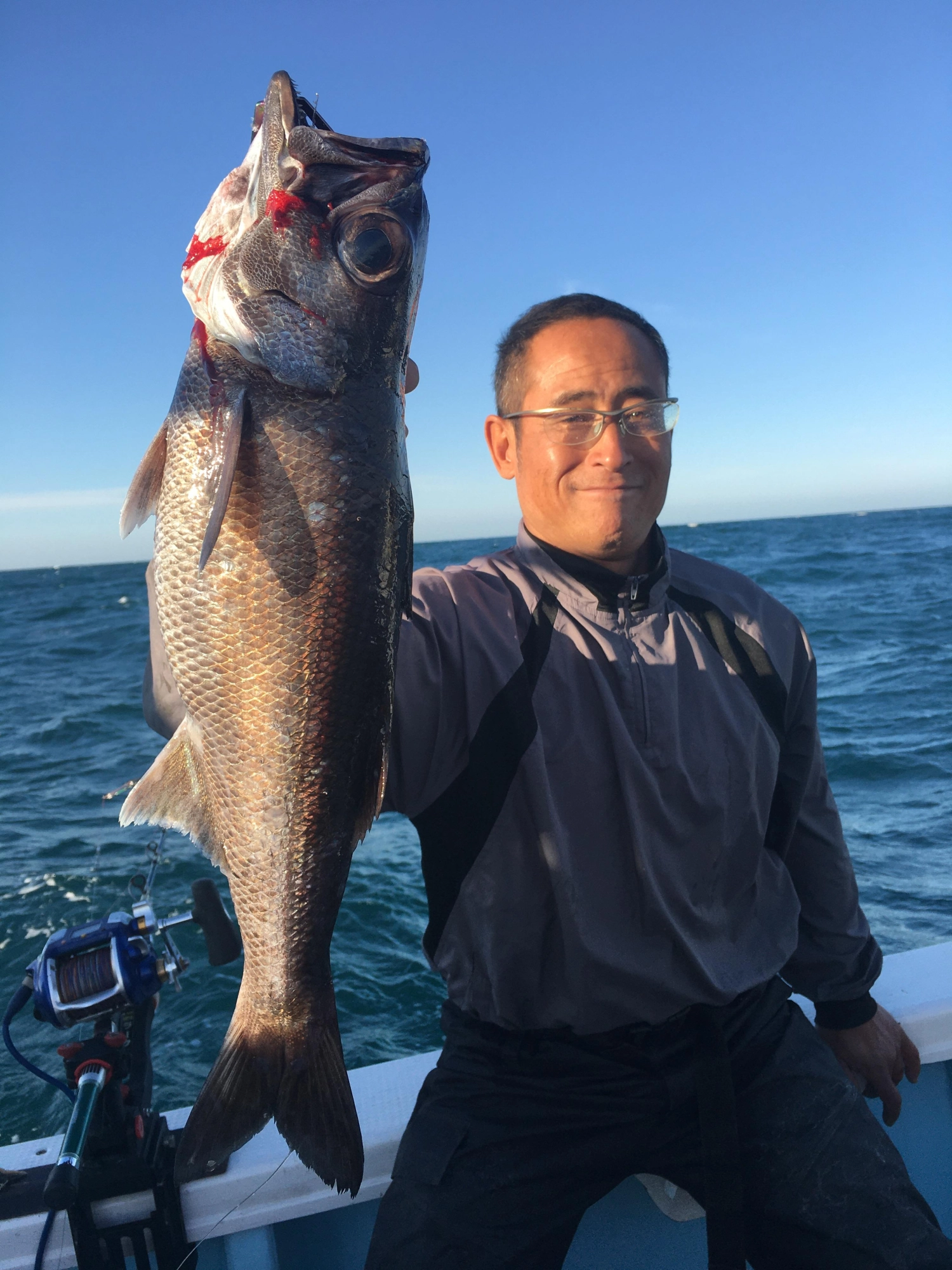餌釣りでも大型がほぼ全員にヒット！