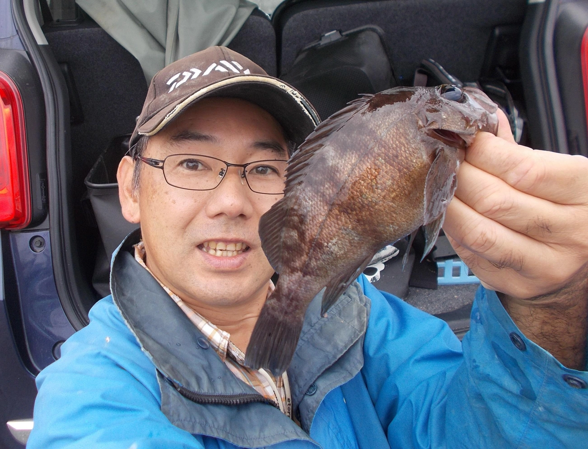 今シーズンもメバル・カサゴ釣り開幕。久し振りの20㎝級のメバルの引きは強烈でした。