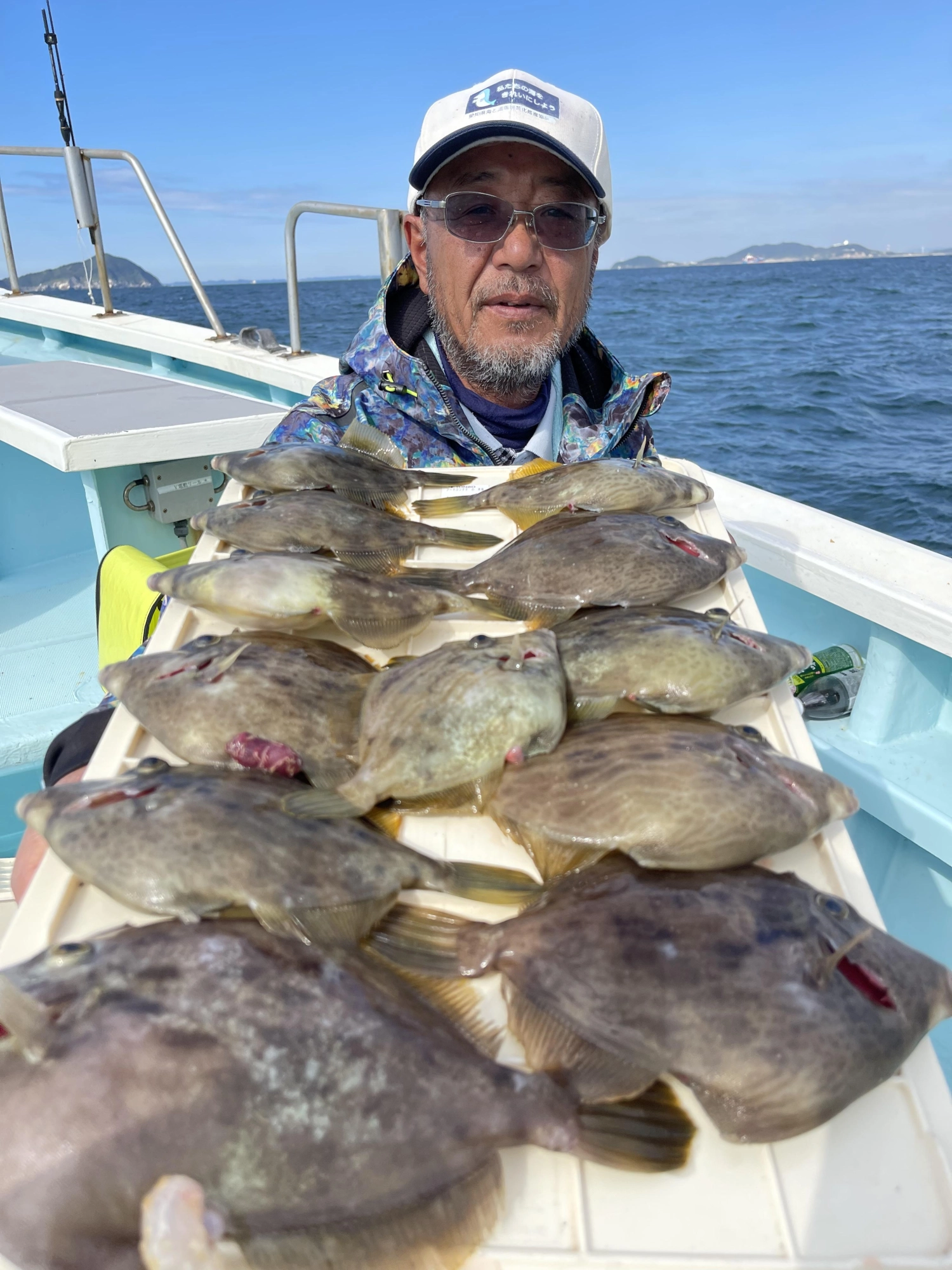 こちらの常連様もデカハギ中心に❶❷枚も釣るッ‼︎