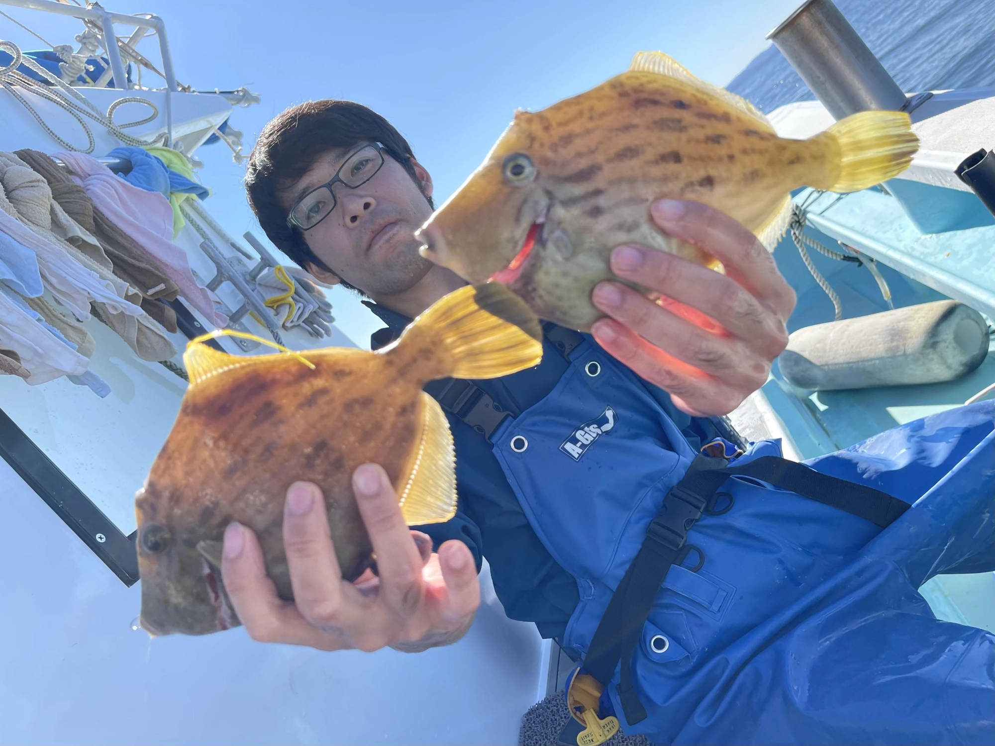 いつもの常連様はデカハギを中心に釣ってましたよッ(°▽°)