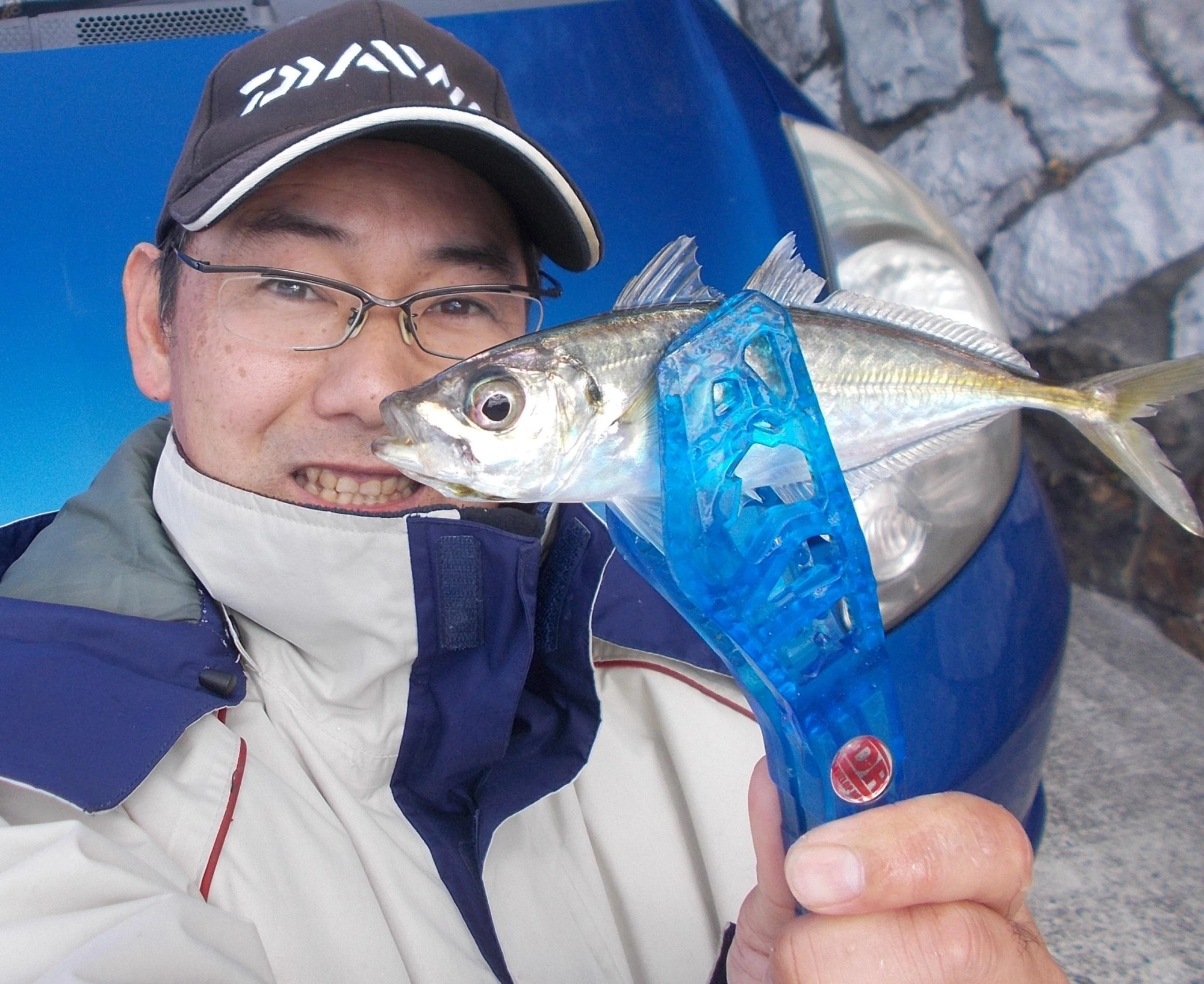 まだまだアジが釣れてきます♪寒いので防寒対策はしっかりとしていって下さい。