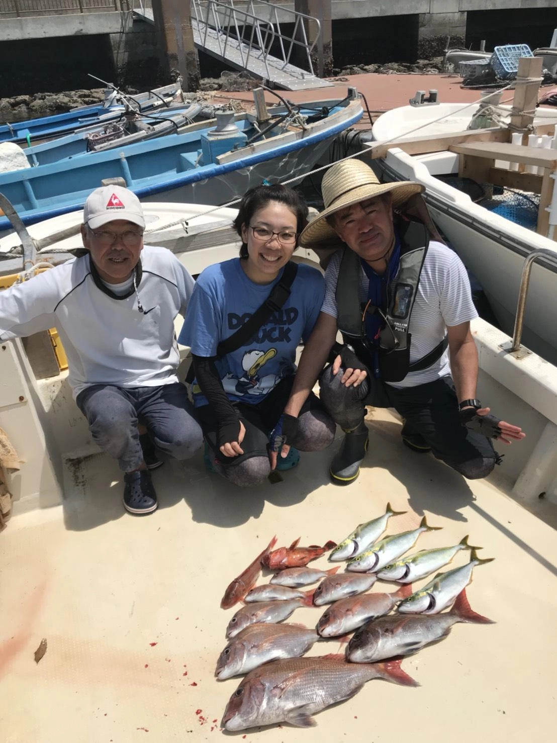 お客様釣果です♪家族で一杯釣れました♪家族でのんびり釣りができるのが【チャーター船】のいいところですね♪