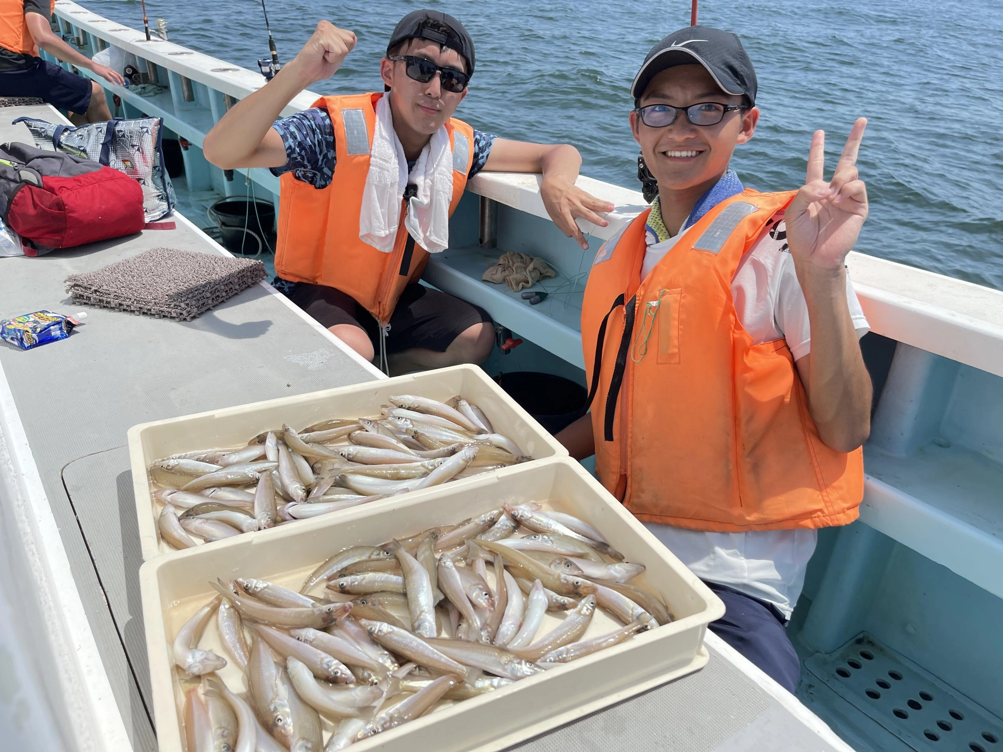 デカポチャギス主体に おふたりで130本近く釣り上げましたよッ(°▽°)