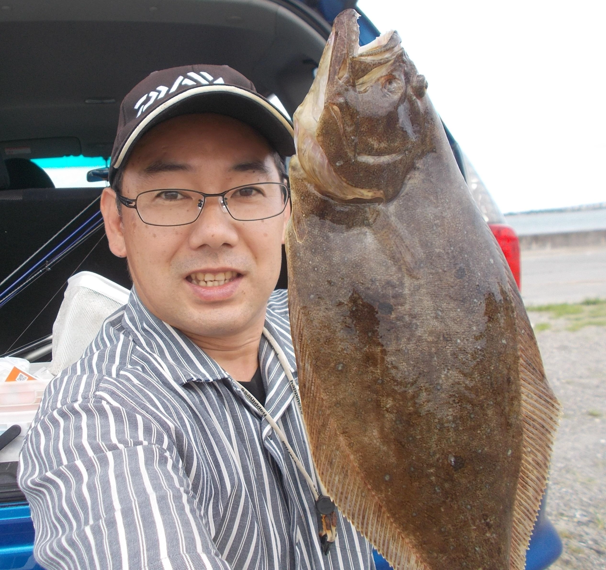 懲りずにまた行ってきました。周りでもヒラメが釣れていました。サビキで魚が釣れているのならチャンスがあるので試してみてはいかがですか。