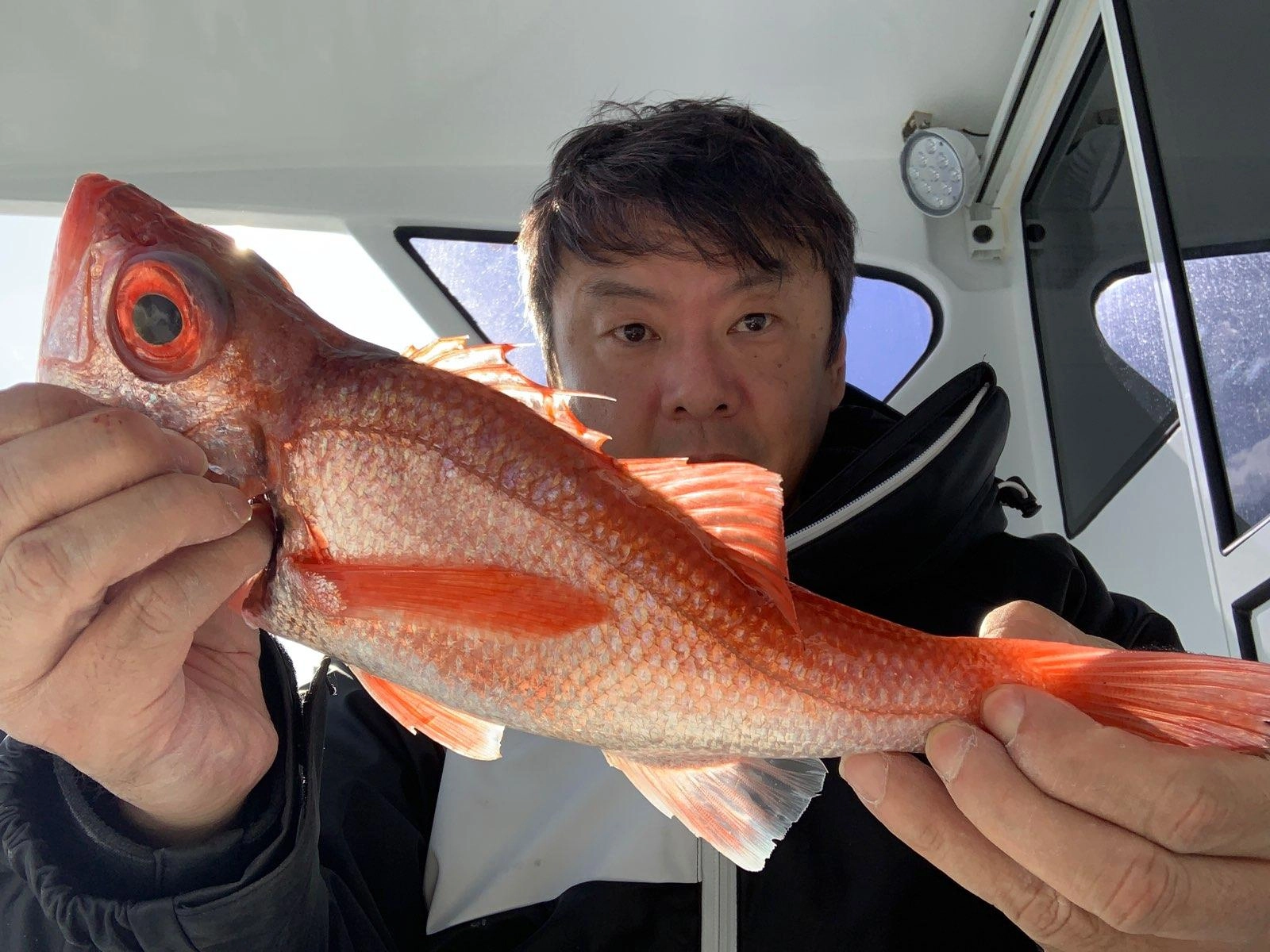 この日はノドグロの反応が良く船中全員キャッチでした！