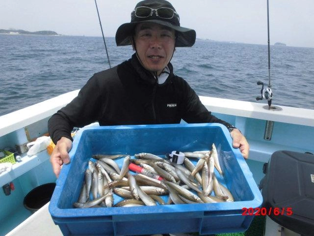 お連れ様も『抱卵過ぎるモロポチャギス』を⑤⑨本釣りましたッ＼(//∇//)＼
