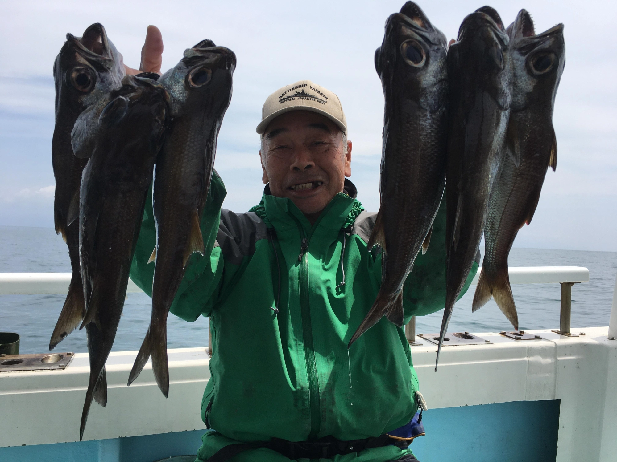 中深海も喰い喰い