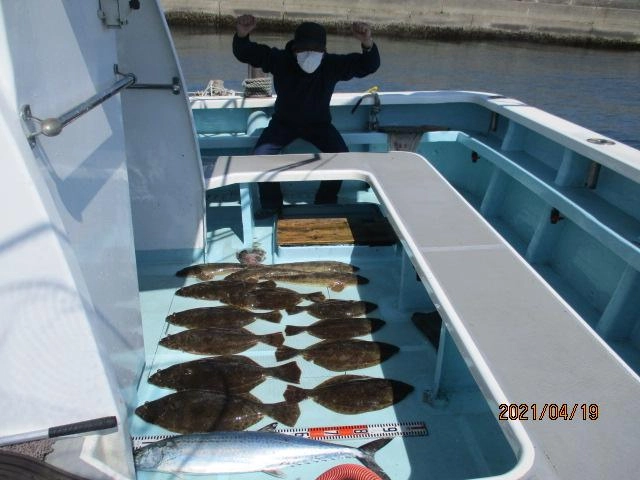 いつもの常連様は初春ビラメ➓ メタボザワラ❶ デカマゴチ❹ マトウダイ❶とめちゃくちゃ釣りましたッ(°▽°)